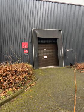 Foto - Lagerhalle - 3.518,00&nbsp;EUR Kaltmiete, ca.&nbsp; 357,00&nbsp;m&sup2;