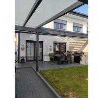 Moderne Doppelhaushälfte mit Ausbaureserve und Wärmepumpe - Sarstedt