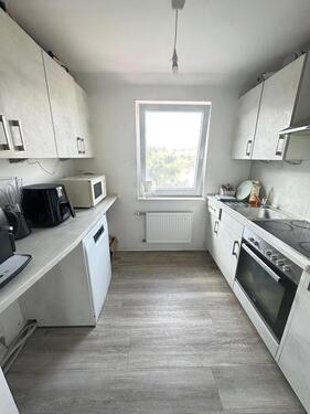 Foto - Zentrale 3-Zimmer-Wohnung, 52 m², 1. OG, Einbauküche