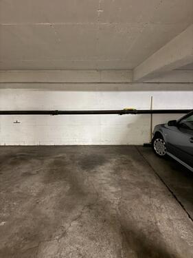 Foto - Tiefgaragenstellplatz Stellplatz Parkplatz Garage - Düsseldorf