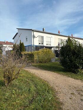 Foto - Attraktives Reiheneckhaus in bester Lage - unmittelbar am Grünzug