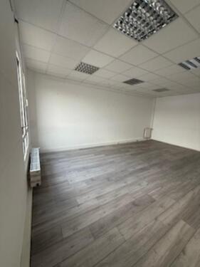 Foto - Heller Büroraum in zentraler Lage zu vermieten