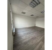 Heller Büroraum in zentraler Lage zu vermieten - Hennef (Sieg)