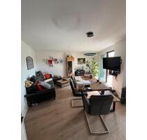 Traumhafte neuwertige 3-Zi EG Wohnung mit Terrasse und Garten - Filderstadt