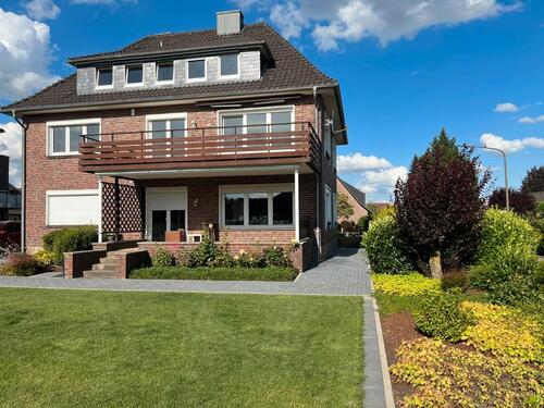 Foto - Großzügige Erdgeschosswohnung - Terrasse - Gartenbenutzung