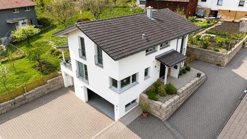 Foto - Schönes Einfamilienhaus mit tollem Grundstück im Grünen