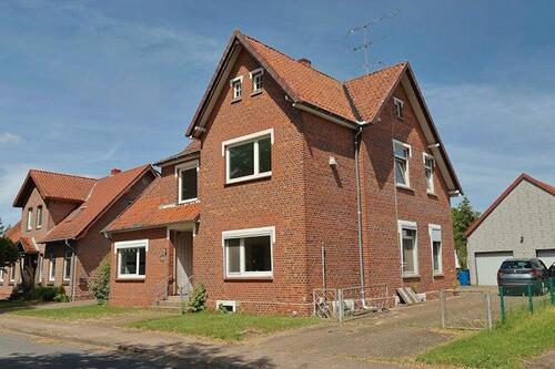 Foto - Haus zu verkaufen - 155.000,00&nbsp;EUR Kaufpreis, ca.&nbsp; 160,00&nbsp;m&sup2;