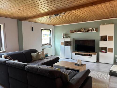 Foto - Geräumige DG Wohnung - 850,00 EUR Kaltmiete,