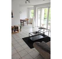 2 Zimmer Wohnung mit Gäste WC, Balkon und Tiefgaragenstellplatz - Emmelshausen