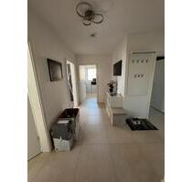 Moderne, helle Wohnung mit Balkon, Fußbodenheizung & Stellplatz - Burg (Spreewald)