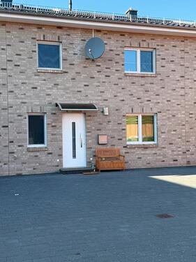 Foto - Reihenmittelhaus mit Garten und Balkon