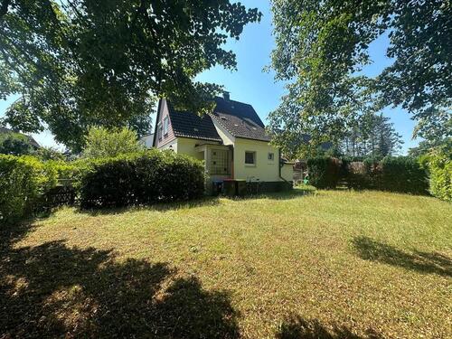 Foto - EFH mit Garten & Doppelhaus-Potenzial in Hamburg-Lurup von PRIVAT
