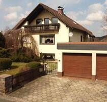 Großzügiges Einfamilienhaus mit Doppelgarage und Werkstatt - Arzberg