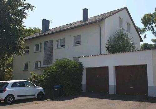 Foto - Sehr ruhige 2 Zimmer Dachgeschosswohnung