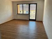 Foto - Helle 2-Zimmer Wohnung mit modernen Bodenbelägen und Balkon zu vermieten