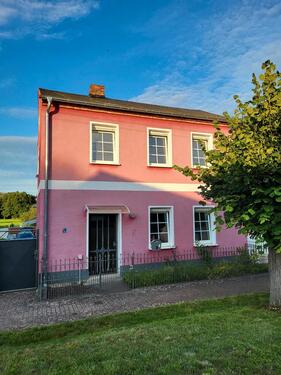 Foto - Einfamilienhaus mit großem Grundstück