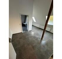 Sanierte Dachgeschosswohnung zum 1.5.26 Osternburg - Oldenburg Kreyenbrück