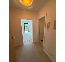 1 Zimmer Wohnung, Balkon, EBK, in Marzling nahe Freising Flughafe