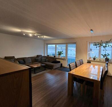 Foto - Helle, schön geschnittene 3-Zimmer-Wohnung in Geo zu vermieten