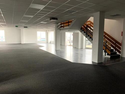 Foto - **PROVISIONSFREI DIREKT VOM EIGENTÜMER** Professionelle Einzelhandelsfläche im EG-1. OG (F70-0-3)