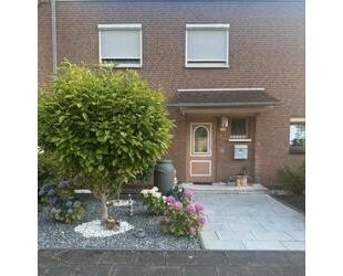 Reihenmittelhaus - 440.000,00&nbsp;EUR Kaufpreis, ca.&nbsp; 90,00&nbsp;m&sup2; in Köln (PLZ: 51109) Kalk