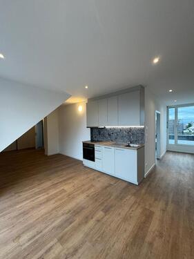 Foto - Möblierte Dachgeschosswohnung mit zwei Dachterrassen und EBK