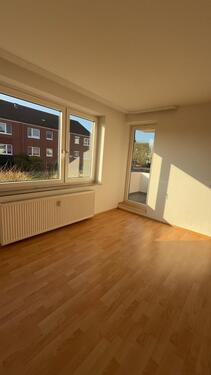 Foto - Helle 3 Zimmer Wohnung Ab Sofort Verfügbar!!!