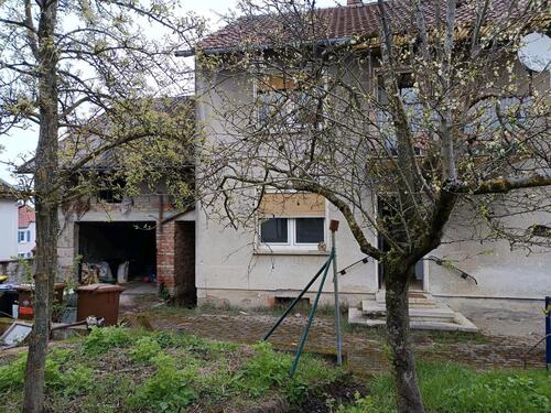 Foto - Haus zu verkaufen - 125.000,00&nbsp;EUR Kaufpreis, ca.&nbsp; 160,00&nbsp;m&sup2;