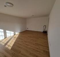 Wohnung zum Vermieten - 890,00 EUR Kaltmiete, ca.  64,00 m² in Schemmerhofen (PLZ: 88433)