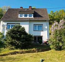 sanierungsbedürftiges Ein- bis Zweifamilienhaus in Waldrandlage - Wilnsdorf