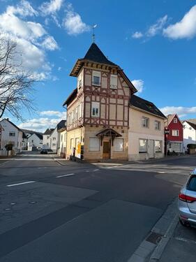 Foto - Ehemalige Gaststätte mit Saal und Wohnraum