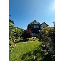 Traumhaus mit zwei Wintergärten, Kamin und idyllischem Garten - Höxter