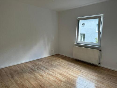 Foto - Frisch renovierte 2 Zimmer Wohnung in Oberhausen Sterkrade