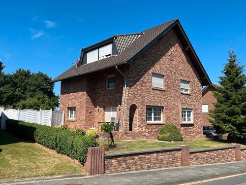 Foto - Schöne 140 qm Eigentumswohnung mit Garten, Balkon und Pool