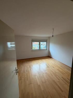 Foto - 2 Zimmer Wohnung im 1. OG - 750,00&nbsp;EUR Kaltmiete, ca.&nbsp; 61,00&nbsp;m&sup2;