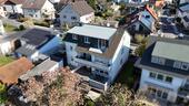 Foto - DIETZ: Sanierte und großzügige 2-Zimmer-Dachwohnung mit Toller Gaube und Dachterrasse - Randlage!