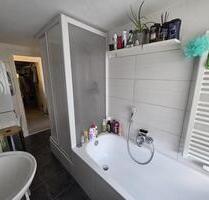 Helle großzügige 5-ZKB Dachgeschosswohnung zu vermieten - Helsa