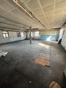 Foto - HalleLagerhalle Schrauber-Halle Garage mit Grube 100 qm