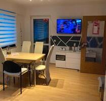 Helle 2-Zimmer-Wohnung mit Wintergarten in Halle-Trotha - Halle (Saale) Frohe Zukunft Helle 2-Zimmer-Wohnung mit Wintergarten in Halle-Trotha - Halle (Saale) Frohe Zukunft