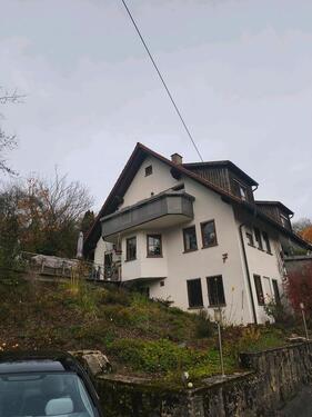 Foto - 3 Zimmer DG Wohnung - 900,00&nbsp;EUR Kaltmiete, ca.&nbsp; 92,00&nbsp;m&sup2;