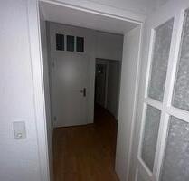 Geräumige 2-Zimmer-Wohnung in 75172 Pforzheim mit EBK