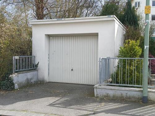 Foto - Garage zu vermieten - 100,00 EUR Miete,
