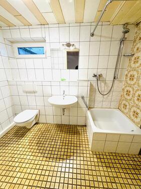 Foto - Moderne 1-Zimmer-Wohnung im Souterrain mit Premiumküche & Terrass