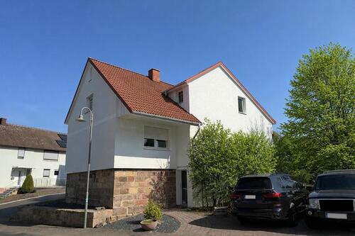 Foto - Saniertes Einfamilienhaus mit Garten zu vermieten