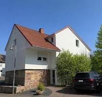 Saniertes Einfamilienhaus mit Garten zu vermieten - Flieden