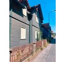 Ein-Zweifamilienhaus in Suhl - 40.000,00&nbsp;EUR Kaufpreis, ca.&nbsp; 147,00&nbsp;m&sup2; in Suhl (PLZ: 98529) Aue 1