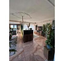 Attraktive, großzügige Eigentumswohnung in ruhiger Lage - Riegelsberg