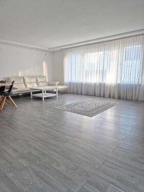 Foto - 4.5 Zimmer Erdgeschoßwohnung in Bischofsheim