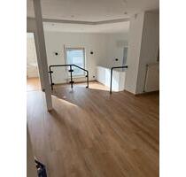 Loft-Style: Frisch sanierte 120 m² Wohnung ! In Neunkirchen