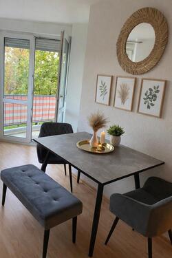 Foto - NürnbergErlangenFürth 2 Zimmer Wohnung Untermieterin 2-3 Nächte